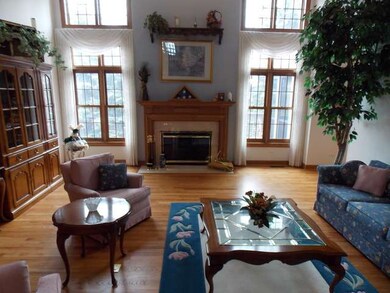 10 Cypress Ct, Lake In the Hills, IL 60156 - photo 6