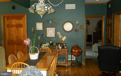 1667 Majestic Dr, Chambersburg, PA 17202 - photo 6