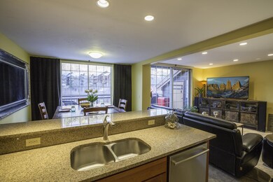 KitchenView