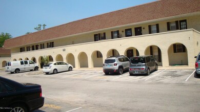 7346 El Barco Rd unit 1, Jacksonville, FL 32216 - photo 2