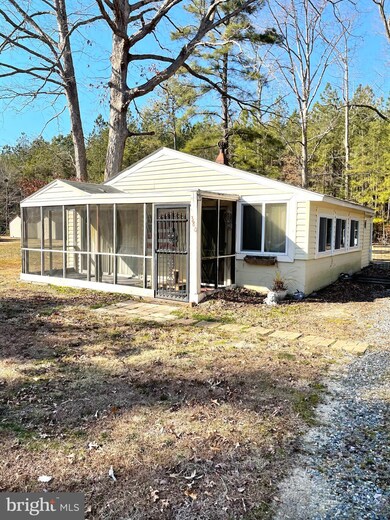 380 Monticello Dr, Colonial Beach, VA 22443 - photo 3