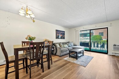 80 N Warren St unit 14, Woburn, MA 01801 - photo 3