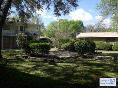 1120 N King St unit 207, Seguin, TX 78155 - photo 2