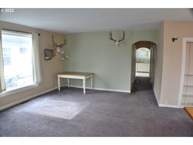 2106 Oak St, La Grande, OR 97850 - photo 6