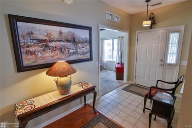 4940 Steeplechase Dr unit 33B, Macungie, PA 18062 - photo 5