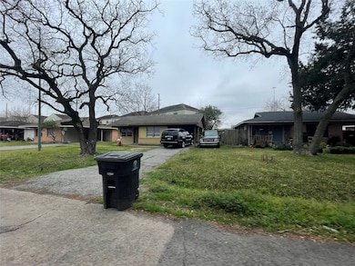 3414 Saint Benedict St, Houston, TX 77021 - photo 6