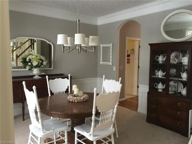 160 Cambridge Dr, Aurora, OH 44202 - photo 3