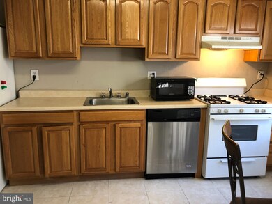 8531 Pioneer Dr, Severn, MD 21144 - photo 5