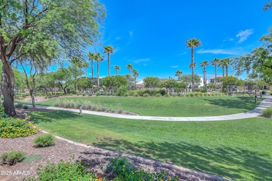 Cortana at Desert Oasis-Walking Path