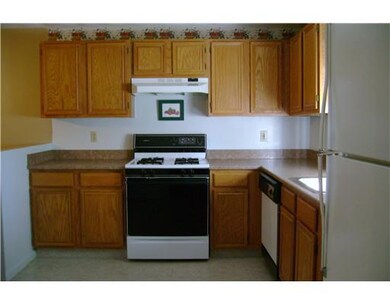 479 Providence St unit B4, Warwick, RI 02886 - photo 6