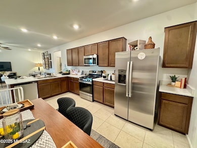 10474 W Beaman Ln, Marana, AZ 85653 - photo 6