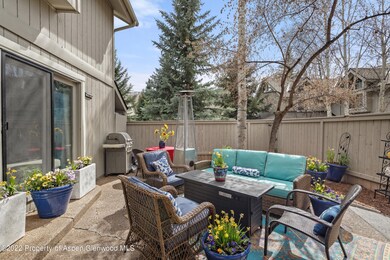 Patio/Courtyard