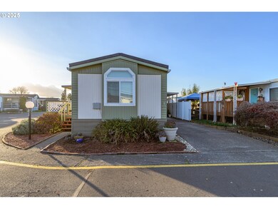 2902 E 2nd St, Newberg, OR 97132 - photo 4