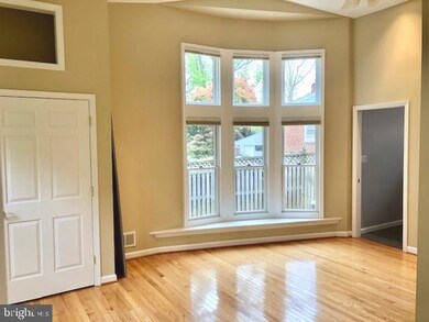 6704 31st St N, Arlington, VA 22213 - photo 7