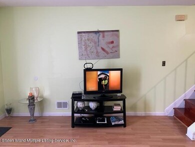 33 Theater Ln, Staten Island, NY 10304 - photo 6