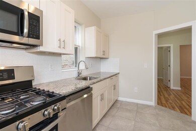 190 Clerk St, Jersey City, NJ 07305 - photo 3