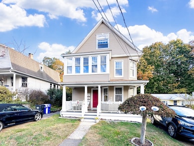 76 Nichols Ave, Fairfield, CT 06825 - photo 3