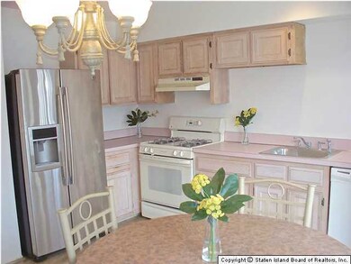 67 Vogel Loop, Staten Island, NY 10314 - photo 3