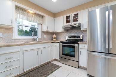 266 Summit Dr, Cranston, RI 02920 - photo 6