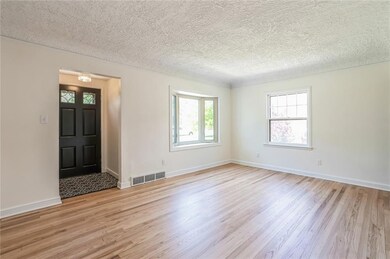 1321 57th Place, Des Moines, IA 50311 - photo 7