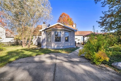 7292 Kenssington Dr, North Ridgeville, OH 44039 - photo 5