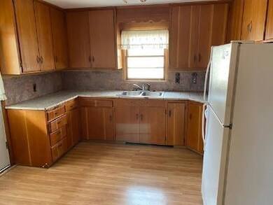 686 Barclay St, Craig, CO 81625 - photo 5