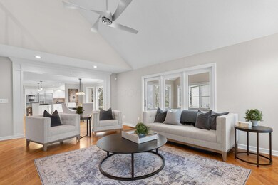 664 Crossing Creek S, Columbus, OH 43230 - photo 4