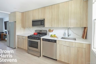 Dogwood Close Townhomes unit A7, Bronx, NY 10471 - photo 2