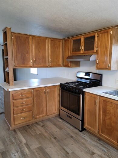 120 1/2 2nd St SW, Park City, MT 59063 - photo 4