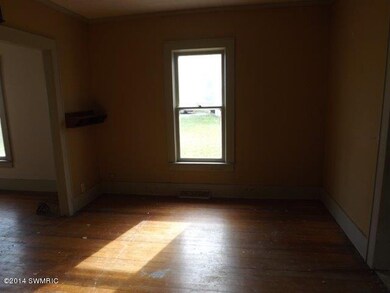 145 S Park St, Cedar Springs, MI 49319 - photo 7