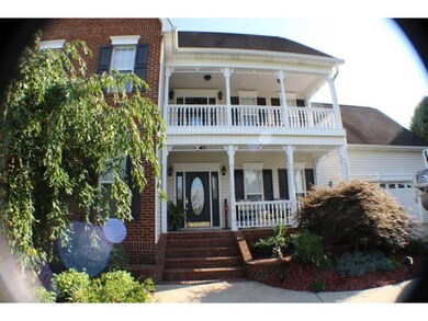 Inviting entrancebalcony