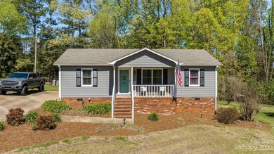 211 Ace Ave, Dallas, NC 28034 - photo 3