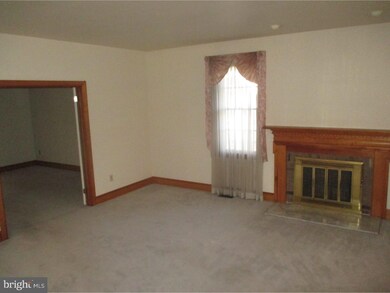 22 N Tanglewood Dr, Gibbsboro, NJ 08026 - photo 7