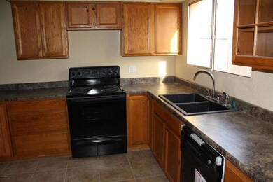 4047 N 80th Dr, Phoenix, AZ 85033 - photo 7