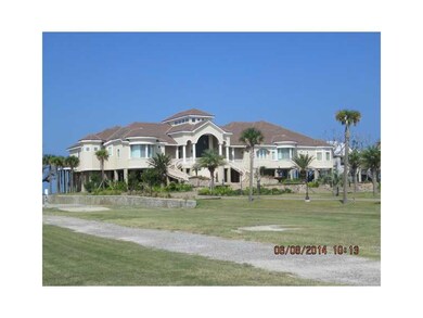 Photo. Extraordinary and Beautiful houses in area.