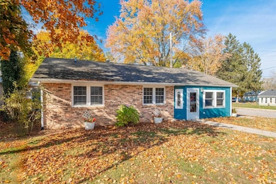 907 S Haug St, Syracuse, IN 46567 - photo 3