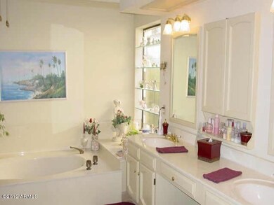 1950 E Caroline Ln, Tempe, AZ 85284 - photo 4