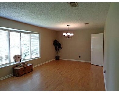 135 Hilltop Cir, Pineville, LA 71360 - photo 6