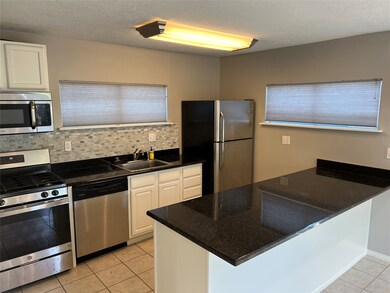1203 1/2 Walton St, Houston, TX 77009 - photo 2