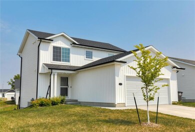 2378 Shadow Creek Cir, Des Moines, IA 50320 - photo 2