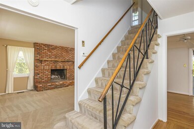 12302 Winding Ln, Bowie, MD 20715 - photo 4