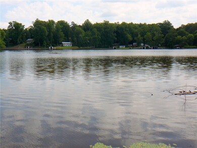 403 McFalls Cir, Anderson, SC 29621 - photo 2