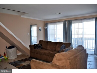 1027 Northridge Dr, Norristown, PA 19403 - photo 4