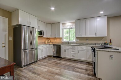 23200 Wilderness Walk Ct, Gaithersburg, MD 20882 - photo 4