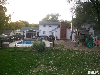 2711 Sycamore Terrace, Bettendorf, IA 52722 - photo 6