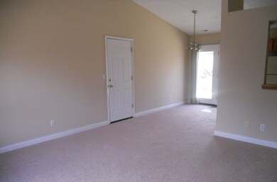 6641 Heathervale Ct, Newburgh, IN 47630 - photo 4