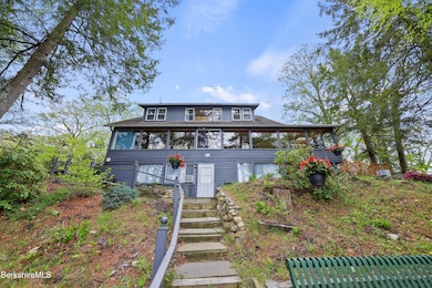 280 Exterior Back