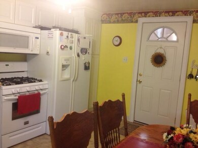 Kitchen. Gas stove and refrigerator included in sa