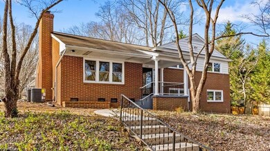 2101 Mimosa Dr, Greensboro, NC 27403 - photo 3