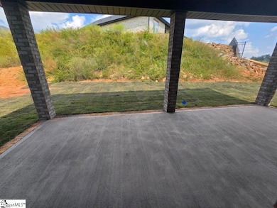 205 Rolling Waters Dr, Mauldin, SC 29605 - photo 3